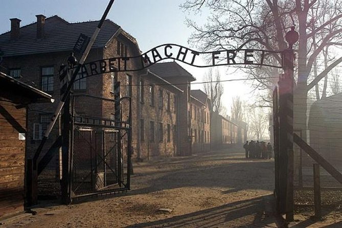 1 Day Trip Auschwitz-Birkenau Memorial and Museum Guided Tour from Krakow - Auschwitz-Birkenau from Krakow: what a 7-hour day really feels like