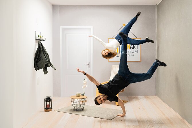 3D Fun Art Museum Porto Ticket - Staff help you nail the shots, not just the entry