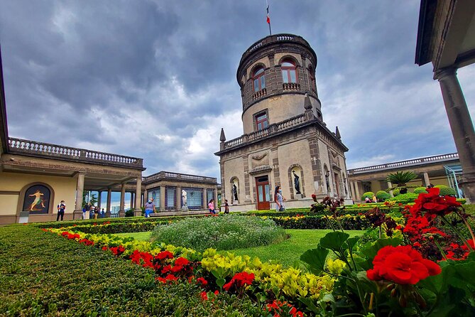 5 Hour Tour through Chapultepec, Anthropology Museum and Castle - National Museum of Anthropology: how a guide makes the size manageable