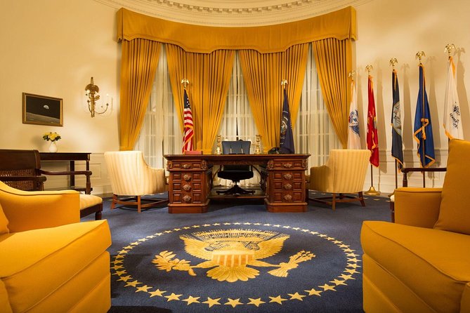Admission to Richard Nixon Presidential Library and Museum Ticket - Stop 2: Nixon Birthplace Grounds and the Home on-site