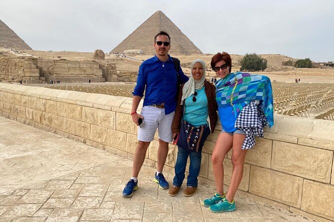 All Inclusive Full-Day Tour to Pyramids, Museum, mosque and Felucca - Giza start: Great Pyramid of Khufu and how to use the hour