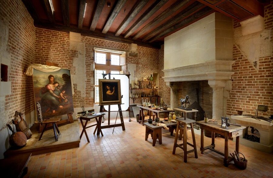 Amboise: Clos Lucé Castle, Da Vinci Park and Museum Ticket - Da Vinci Park: 20 interactive machines, 8 audio stations, and 40 translucent canvases
