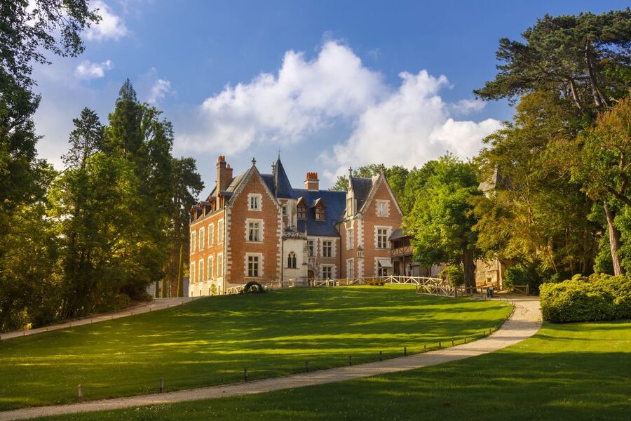 Amboise: Clos Lucé Castle, Da Vinci Park and Museum Ticket - What you get for about $23: value in a split indoor-outdoor experience