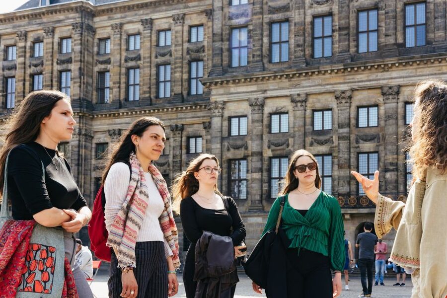 Amsterdam: Anne Frank Tour, Jewish Museum & Synagogue Ticket - The 2-hour Anne Frank walking tour: a clear WWII timeline on streets