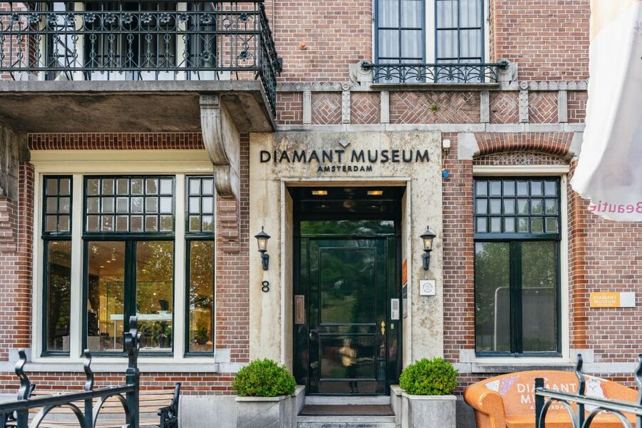 Amsterdam: Diamond Museum Entrance Ticket - The Laser Room Diamond Heist Game (Yes, It’s That Fun)
