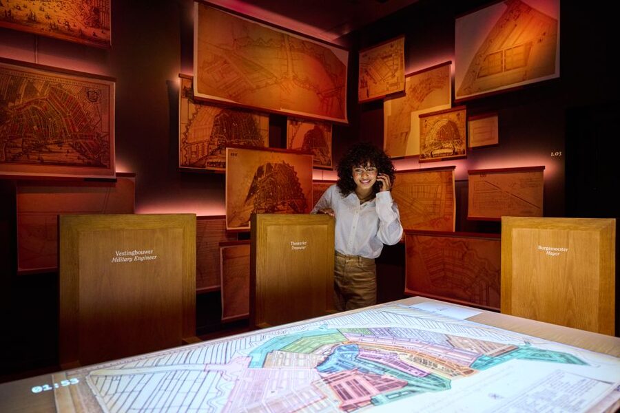 Amsterdam: Museum of the Canals Ticket with Audio Guide - What You’ll See Inside: Permanent Exhibits and Temporary Rooms