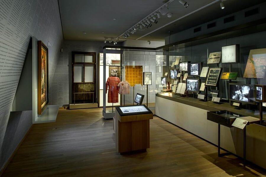 Amsterdam: National Holocaust Museum Entry Ticket - Interactive holograms and audio: how to handle the information load