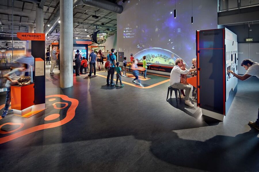 Amsterdam: NEMO Science Museum Ticket - The Chain Reaction moment: the demo you’ll talk about later