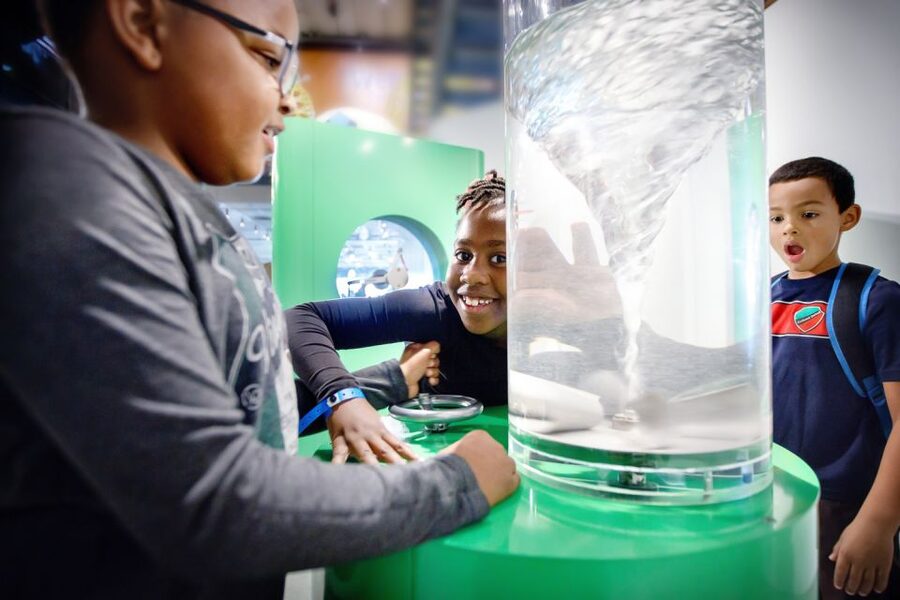 Amsterdam: NEMO Science Museum Ticket - Put on the lab coat: the hands-on lab area