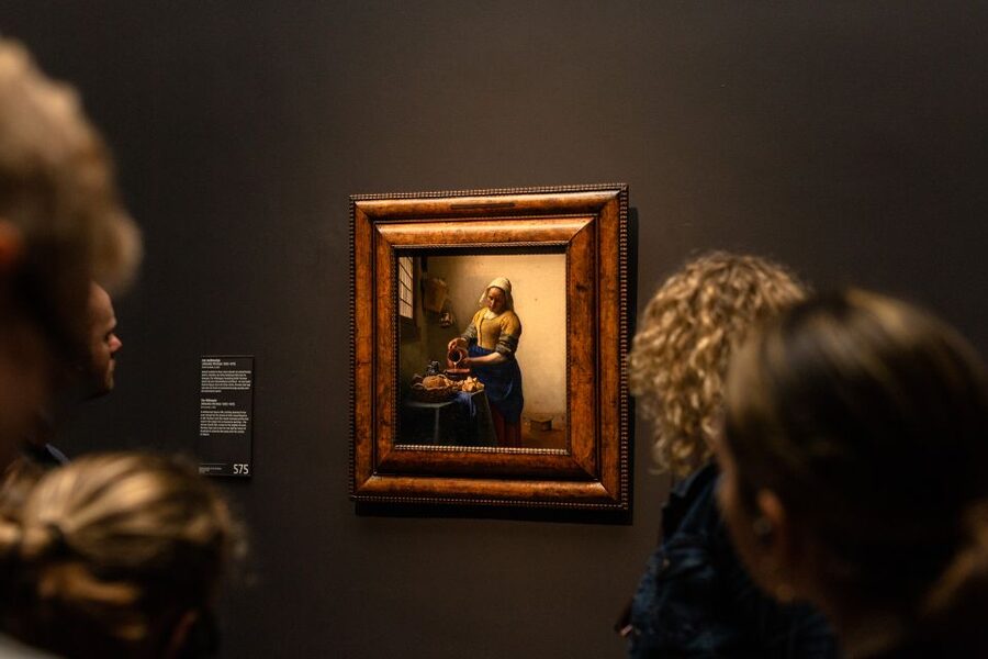 Amsterdam: Rijksmuseum Guided Tour and Ticket - Cobra Café meeting point and how the tour actually moves