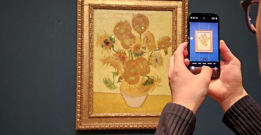 Amsterdam: Van Gogh Museum Guided Tour - Finding the orange umbrella by Cobra Café (and why it matters)
