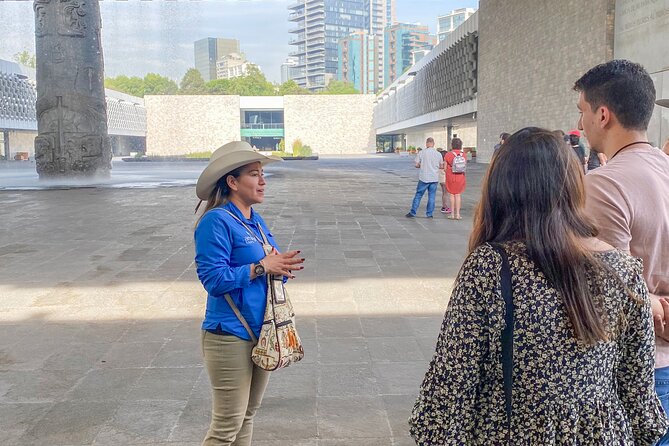 Anthropology Museum Guided Tour - Entering the museum: meeting point rules and what to bring