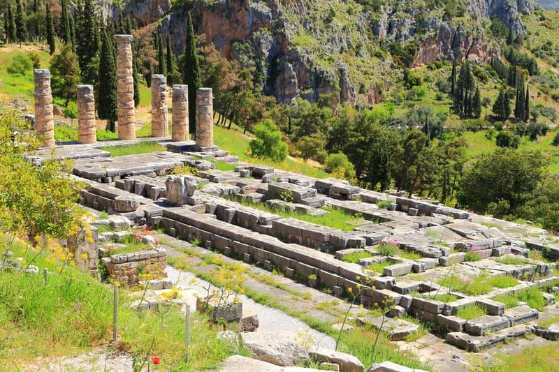 Athens: Delphi Day Tour with Museum & Arachova Village Visit - The 10-Hour Reality: Timing, Walking Pace, and How Not to Feel Rushed