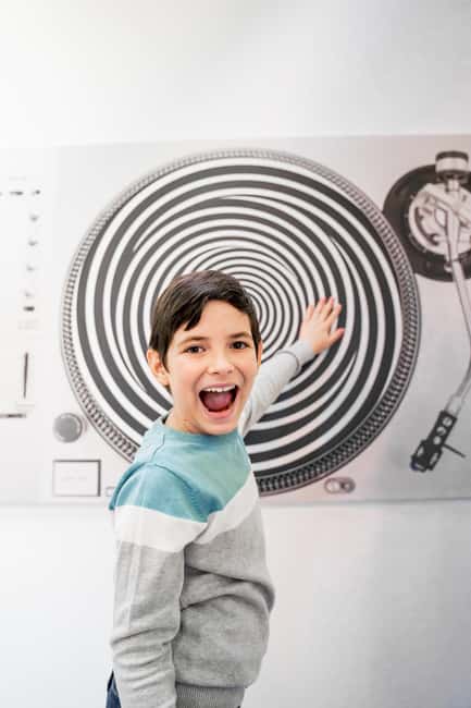 Athens: Museum of Illusions Admission Ticket - Your 50-Minute Reality Check: How to Pace It