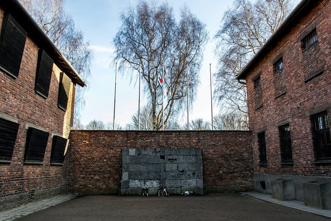 Auschwitz Birkenau Guided Tour Small Group with Hotel Pick up - The ride out of Krakow: what the morning schedule feels like