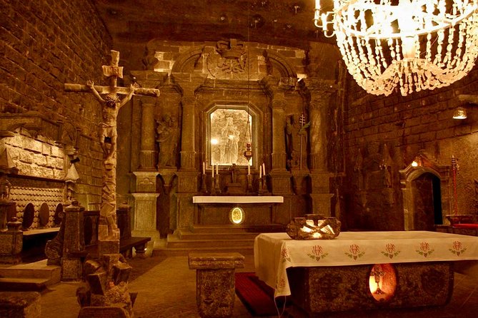 Auschwitz Birkenau Museum and Salt Mine All Inclusive DAY TRIP with Local Guides - Auschwitz I and Birkenau with an English guide plus line-skip access