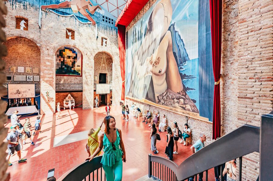 Barcelona: Dali Museum, House and Cadaques Guided Tour - Key points to know before you go