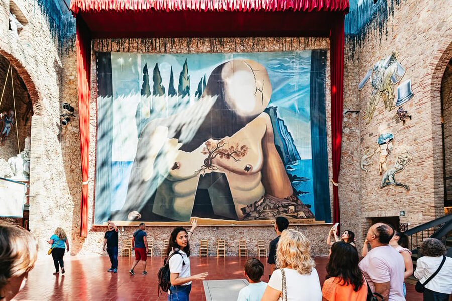 Barcelona: Dali Museum, House and Cadaques Guided Tour - Port Lligat and the Dalí House: when the tour lets you inside