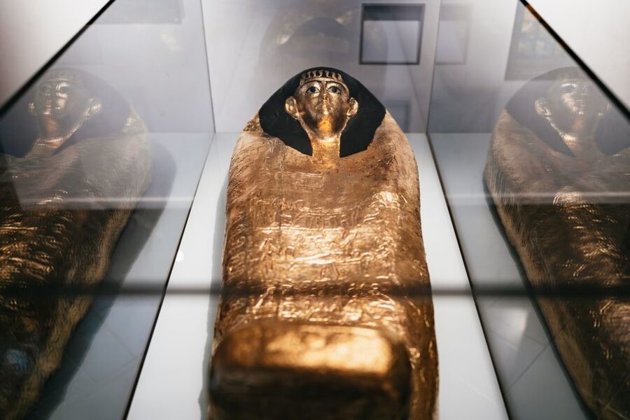 Barcelona Egyptian Museum Tickets - Night-time guided tour with actors: best for storytelling, not speed