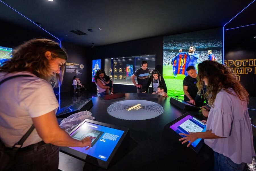 Barcelona: FC Barcelona Museum Total Experience Pass - Interactive stations: from Tots units fem força to men and women first teams