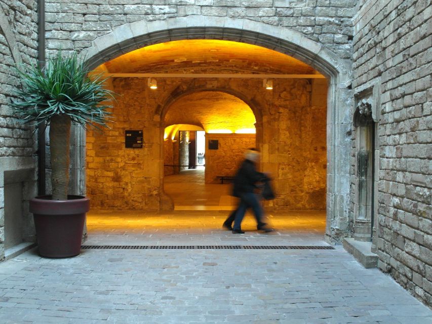 Barcelona: Picasso Museum Guided Tour - The museum’s real focus: Picasso’s evolution through five periods