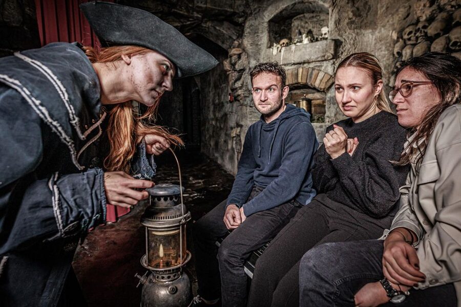 Berlin: Madame Tussauds Museum & Berlin Dungeon Combo Ticket - Sensory and Safety Considerations You Should Not Ignore