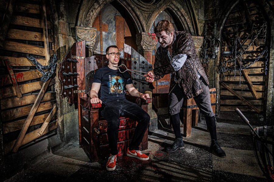 Berlin: Madame Tussauds Museum & Berlin Dungeon Combo Ticket - Value Check: Why This Combo Can Be Worth the $43