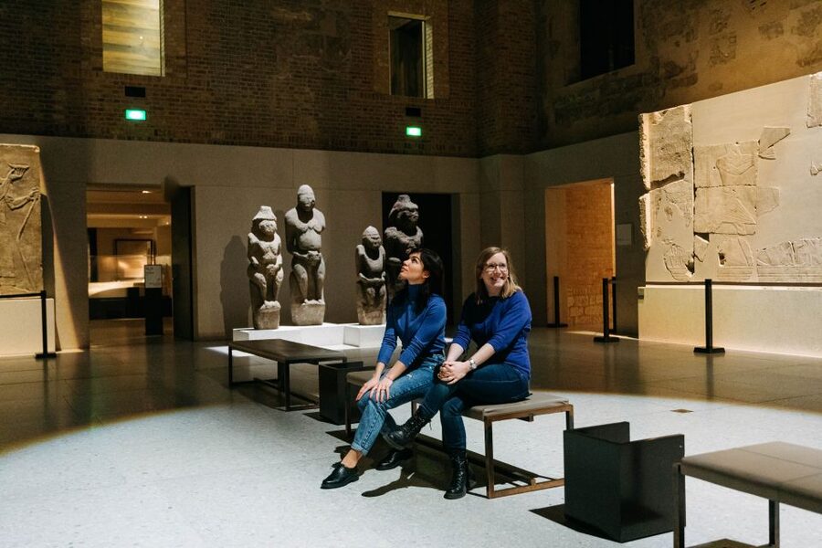 Berlin: Neues Museum Entry Ticket - Entering the Neues Museum fast at the James Simon Gallery