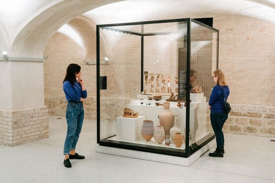 Berlin: Neues Museum Entry Ticket - Egyptian Museum highlights: Nefertiti, the Green Head, and more