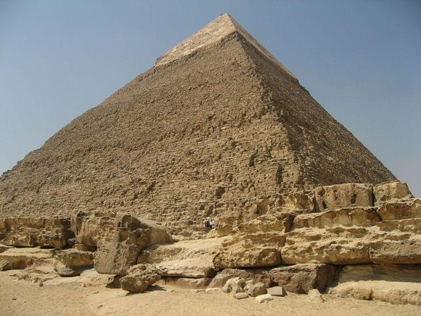 Best tour to Giza Pyramids, Egyptian Museum, Bazaar and Felucca - Who this tour is best for (and who should look elsewhere)