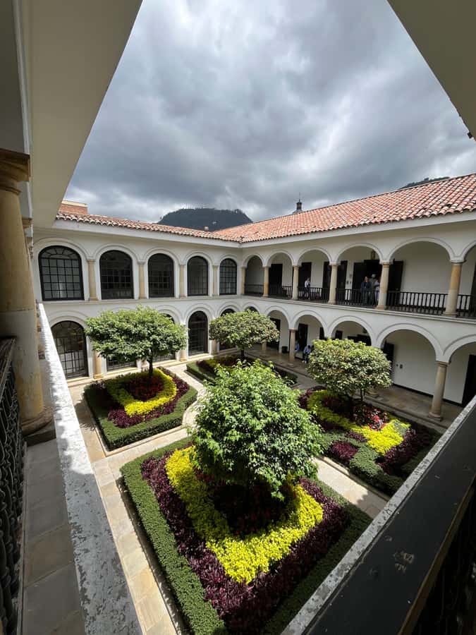 Bogotá: City Tour, Monserrate, Gold Museum, Plaza de Bolivar - Which kind of traveler this fits best