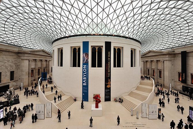 British Museum Guided Tour - Arriving and getting in fast: Great Russell Street to the Museum Tavern