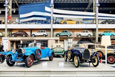 Brussels Autoworld Museum Entrance Ticket - Inside the Cinquantenaire Museum Building