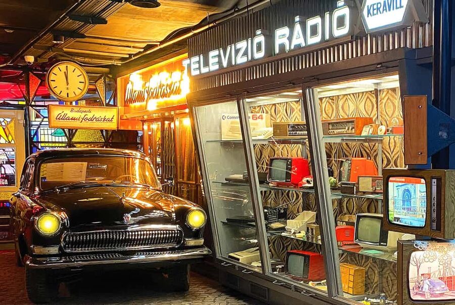 Budapest: Budapest Retro Interactive Museum Ticket - The 3-Story Communist-Era Exhibit: Your Route Through “Normal” Life