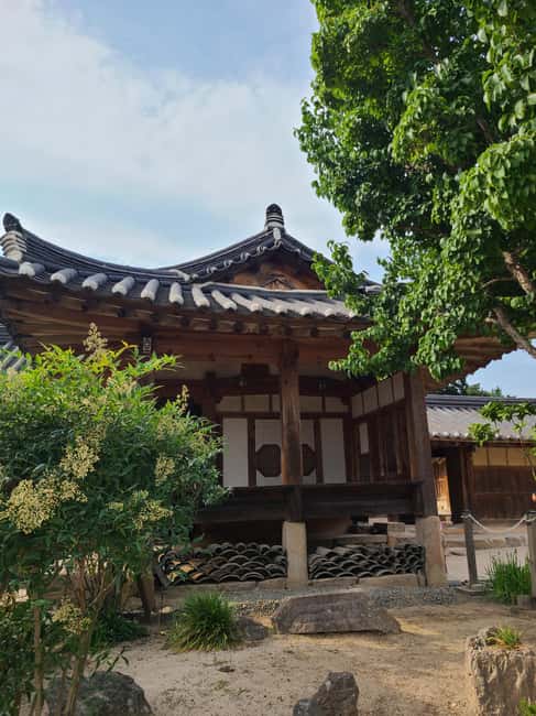 Busan: Gyeongju UNESCO Legacy Tour with National Museum - Donggung Palace & Wolji Pond and the Woljeonggyo Bridge Finale