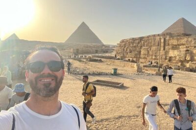 Cairo By Big Bus full day From Hurghada (Pyramids-sphinx-Egyptian Museum-Lunch) - Egyptian Museum in El-Tahrir: where the guide makes the day click