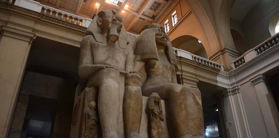 Cairo/Giza: Guided Pyramids, Sphinx and Egyptian Museum Tour - Optional shopping stops: how to keep them from eating your day