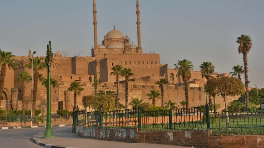 Cairo/Giza: Saladin Citadel, Egyptian Museum, & Bazaar Tour - Panoramic Photo Stops Without Feeling Rushed