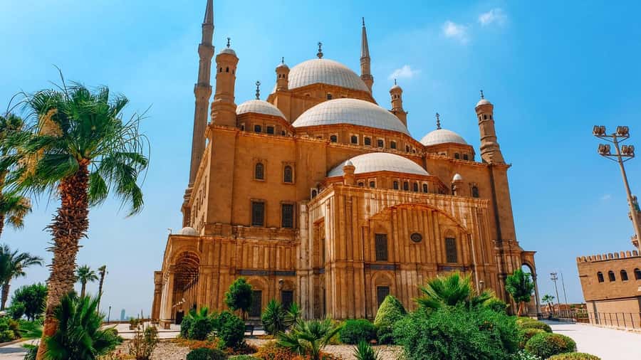 Cairo/Giza: Saladin Citadel, Egyptian Museum, & Bazaar Tour - Lunch, Water, and Why the 8-Hour Pace Works