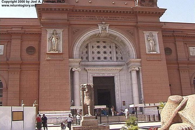 Cairo Luxury Tours to Egyptian Museum,Coptic Cairo & Bazaar - What Makes the Guides Work (When They Do)