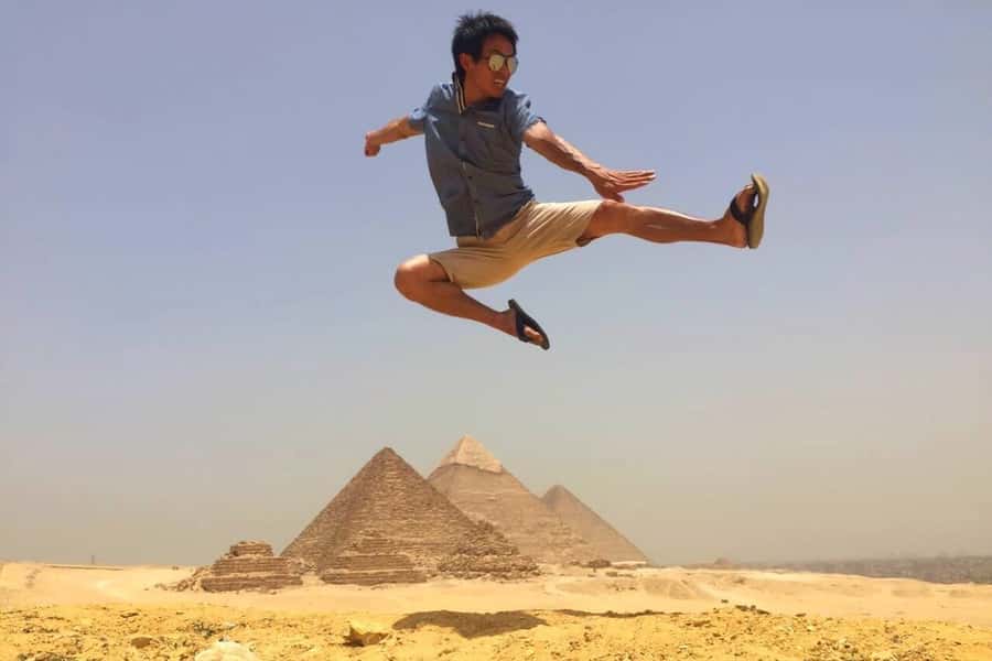 Cairo: Private Pyramids, Museum & Bazaar Tour with Lunch - A One-Day Cairo Masterclass: Pyramids, Tutankhamen, Bazaar