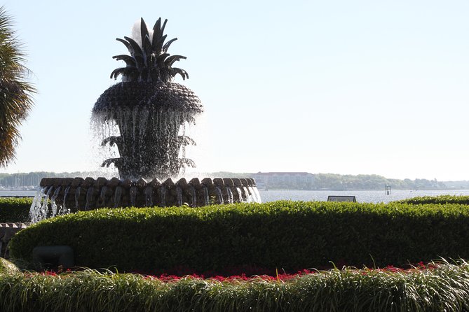 City Bus Tour with Charleston Museum Admission - White Point Gardens and extra viewpoints from the harbor side