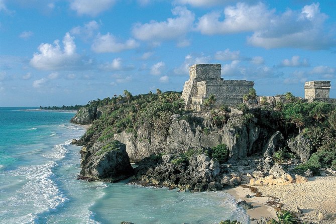 Coba, Tulum, Multun-Ha Cenote and Mayan Museum Reduced Group - Stop 1: Tulum archaeological site with early-day scenic payoff