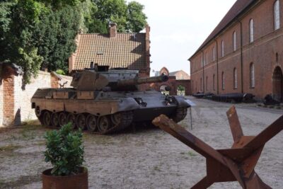Copenhagen: Danish War Museum Entry Ticket - The 163-meter hall: how to pace yourself and not miss the best sections