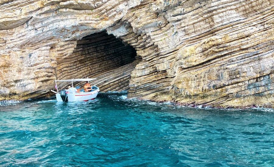 Corfu: Shore & Shared – Palaiokastritsa, Lakones, Kratsalo - Choosing the Boat Tour: Caves, Grottoes, and the Blue Eye