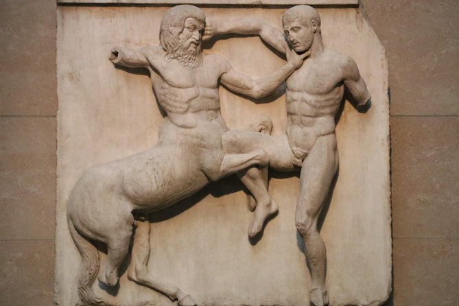 Crash course in archaeology at the British Museum - Rossa’s guiding style: how an archaeologist makes objects click