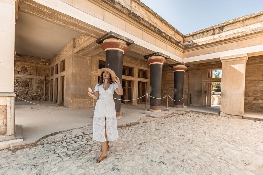 Crete: Knossos Palace and Museum E-Tickets with Audio Guides - Knossos Palace at Your Own Pace: Throne Room and the Minos Stories