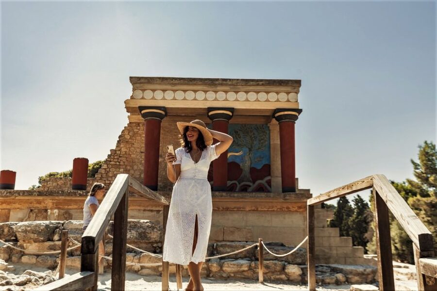 Crete: Knossos Palace and Museum E-Tickets with Audio Guides - Timing and Your 4–6 Hour Plan: When Knossos Ends and the Museum Starts