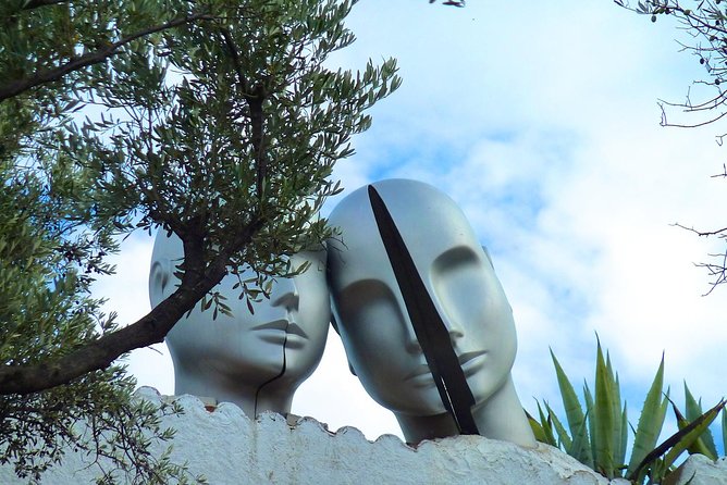 Dali Museum & Cadaques Small Group Tour with Hotel pick-up - Hotel pickup from Barcelona, then straight to Dalí country