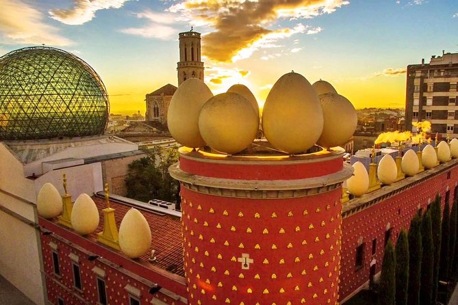 Dali Museum & Cadaques Small Group Tour with Hotel pick-up - Pace, group size, and the one thing to watch for
